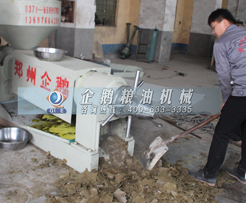 榨油機設備制取流程介紹(圖1) 榨油機設備制取流程介紹(圖1)